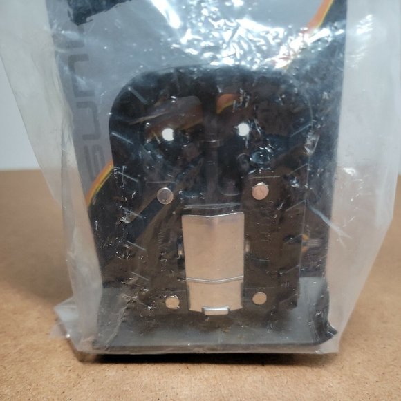 New in Package SUNLITE Folding Bicycle Pedals with 9/16" Axel and Reflectors - Picture 3 of 8